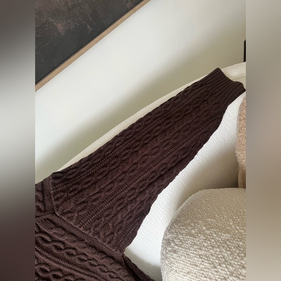 Aritzia sweater - Picture 8 of 8